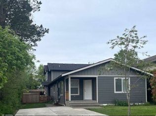 702 E Street, Blaine, WA 98230
