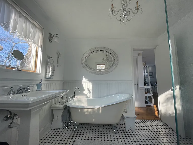127 House 2 Rd — Photo 10