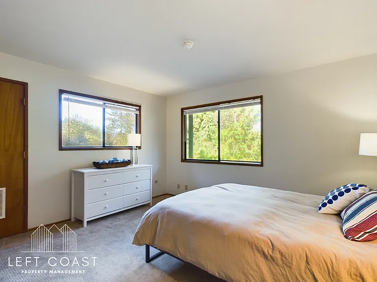 132 Salishan Dr — Photo 67