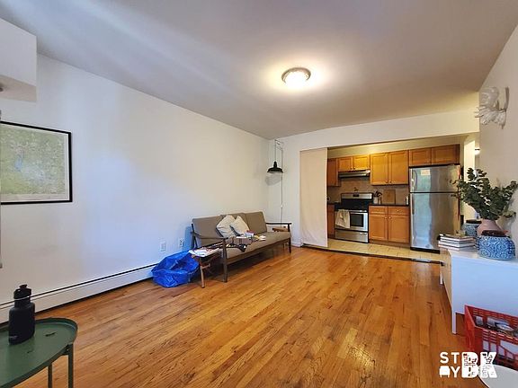 3rd image of 324 Throop Ave #1