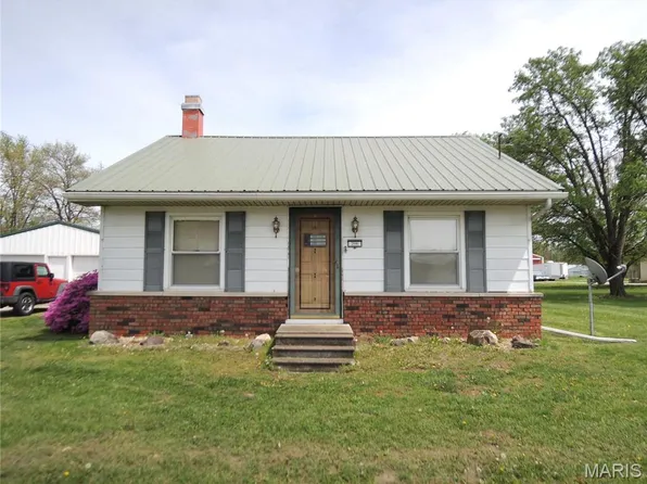 206 N Church St, Mulberry Grove, IL 62262