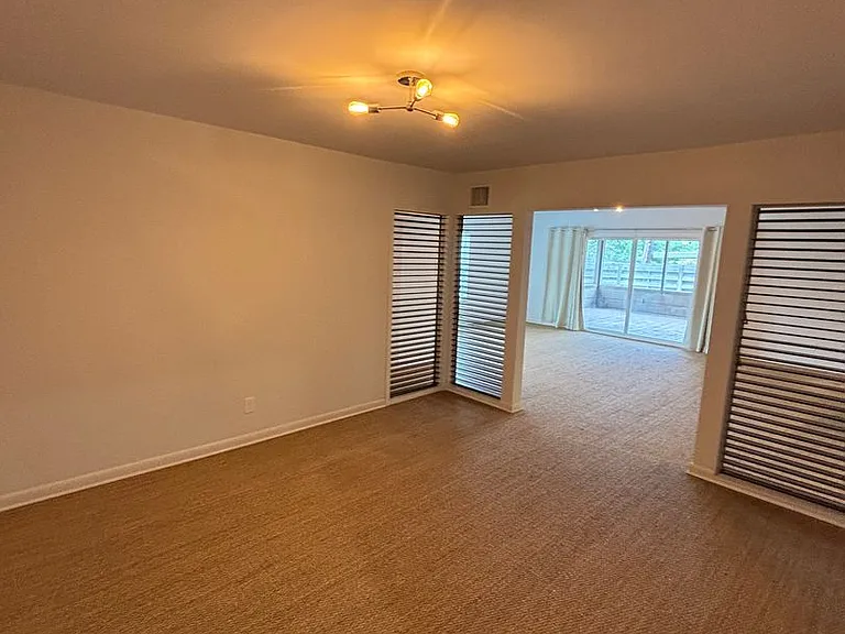 442 E Huisache Ave #A — Photo 12
