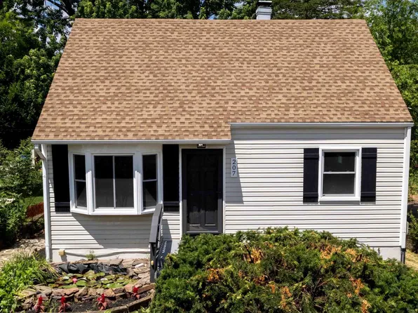 207 Old Centreville Rd, Manassas Park, VA 20111