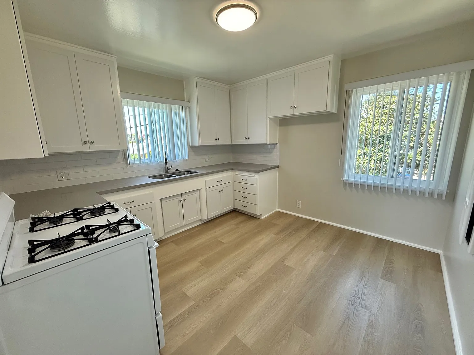 2 bed, $2,650 — Photo 3