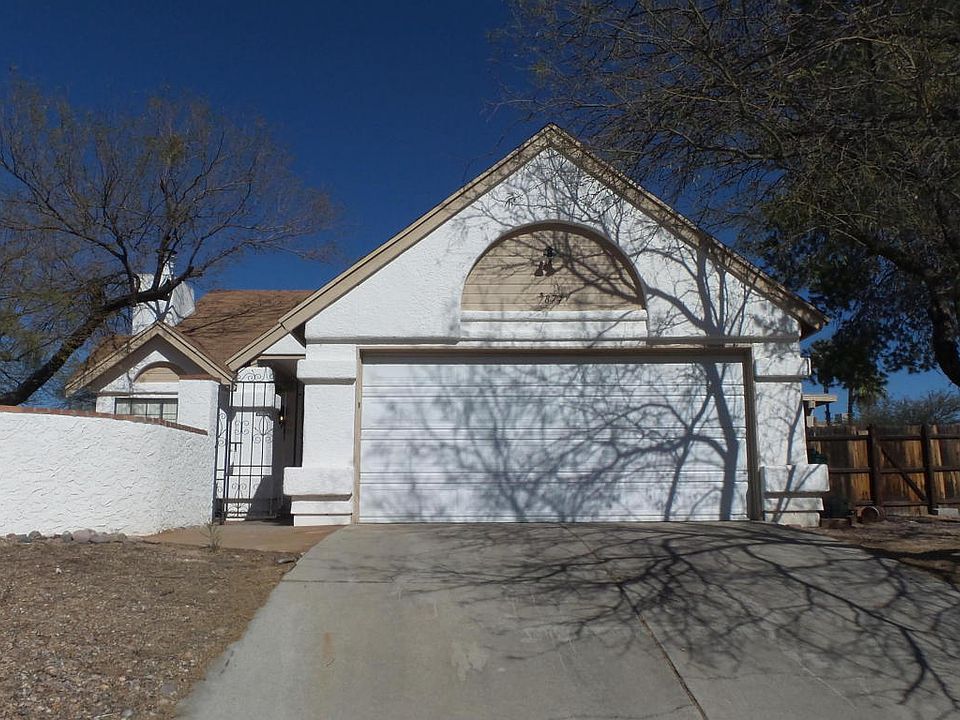 1st image of 7874 N Rockwood Pl