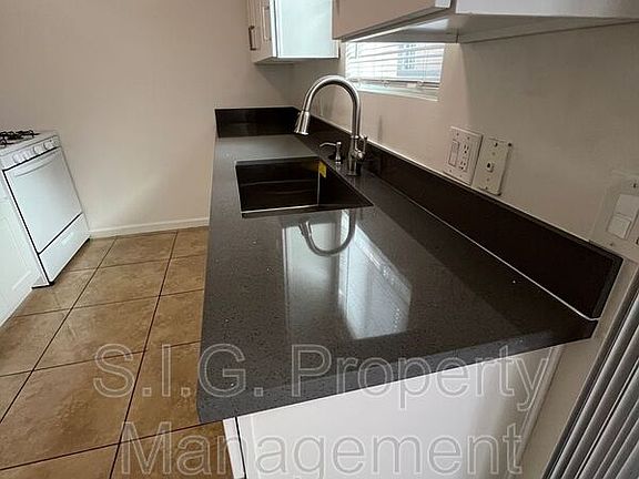 5th image of 2501 N Glenoaks Blvd APT E