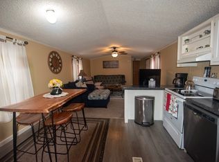 26 Cheryl Ln, Carver, MA 02330