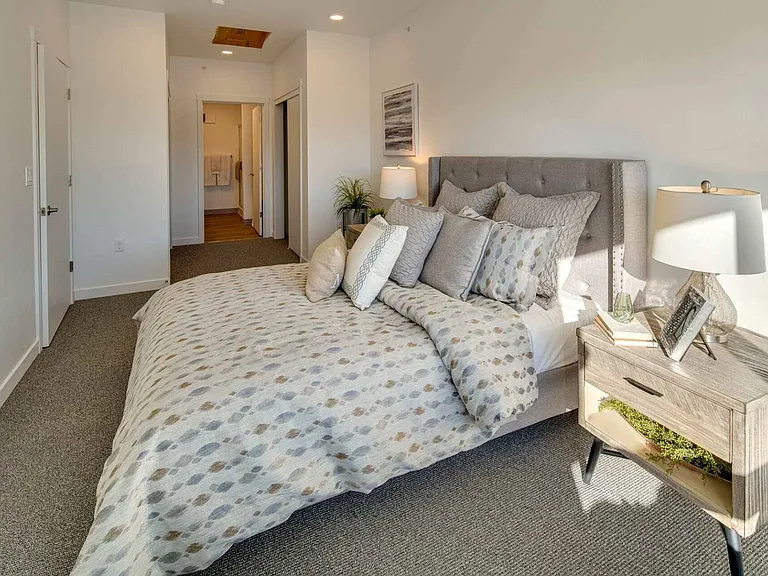 2 Bedroom Master