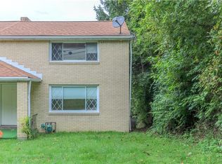 1041 Amherst St, White Oak, PA 15131