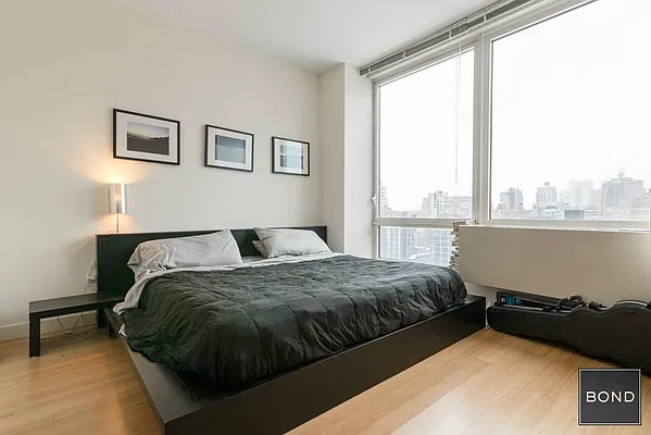 Rented by Bond New York | media 8