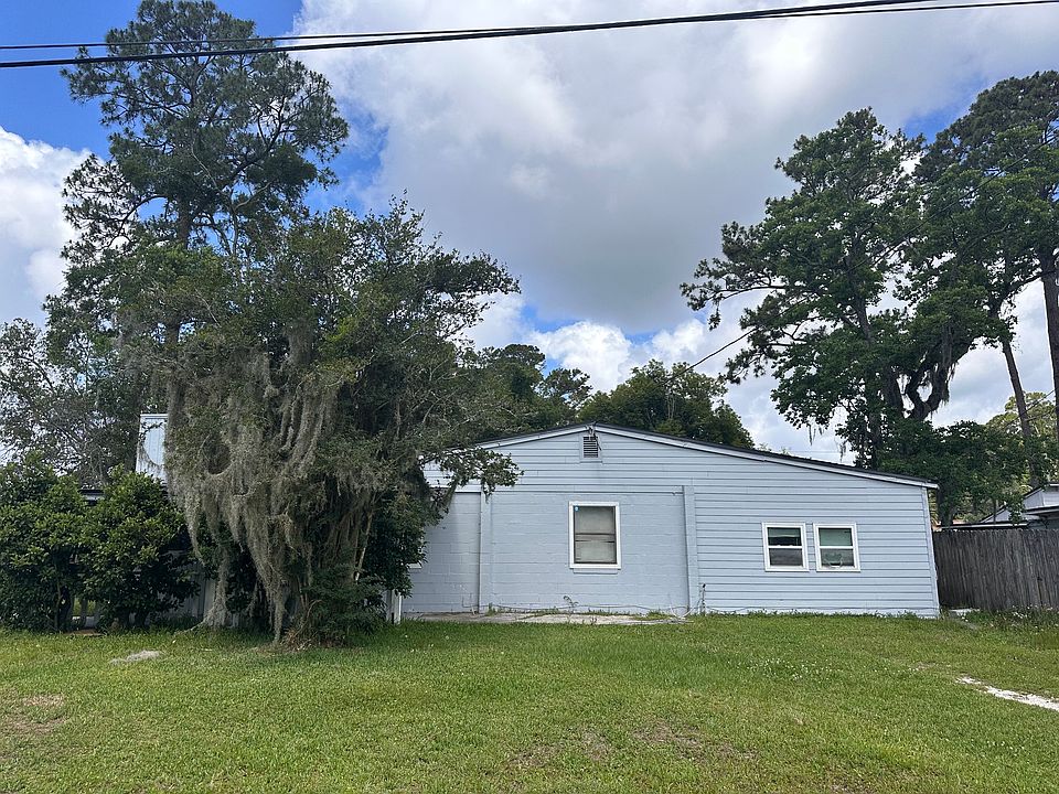 1st image of 2916 W Brackridge Blvd