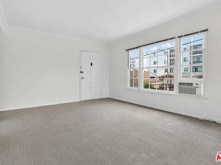 314 N Saint Andrews Pl #3 — Photo 20