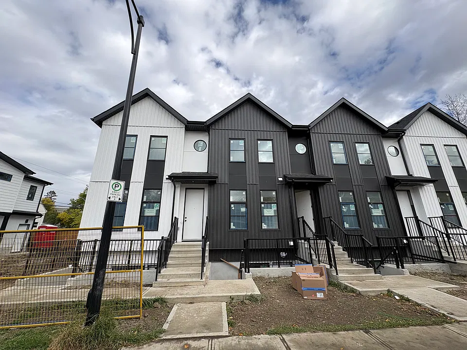 11306 123rd St NW