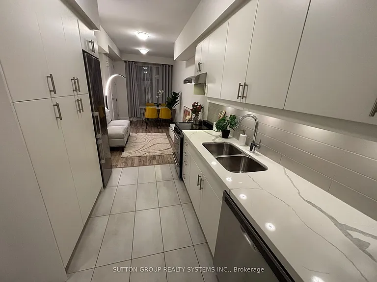 1774 A Lawrence Ave W #2 — Photo 3