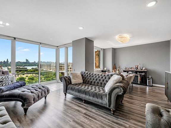 5th image of 916 Hudson Park