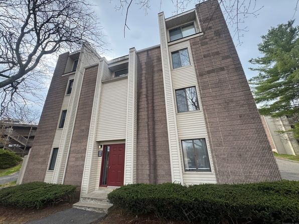264 Burgundy Hill Ln #264, Middletown, CT 06457