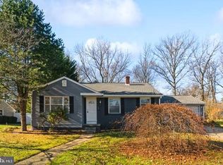 132 Covered Bridge Rd, Cherry Hill, NJ 08034