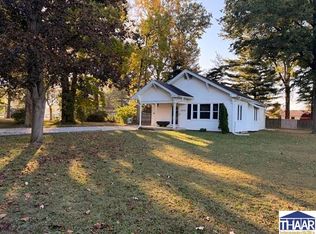 2201 Cross Ln, Terre Haute, IN 47805