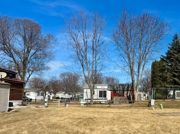 143 Sandpiper, Lakemoor, IL 60051