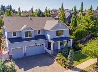 12817 SE Meadehill Ave, Happy Valley, OR 97086