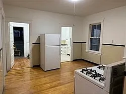 2 bed, 1.0 bath, 1296 sqft, $1,850 — Photo 2