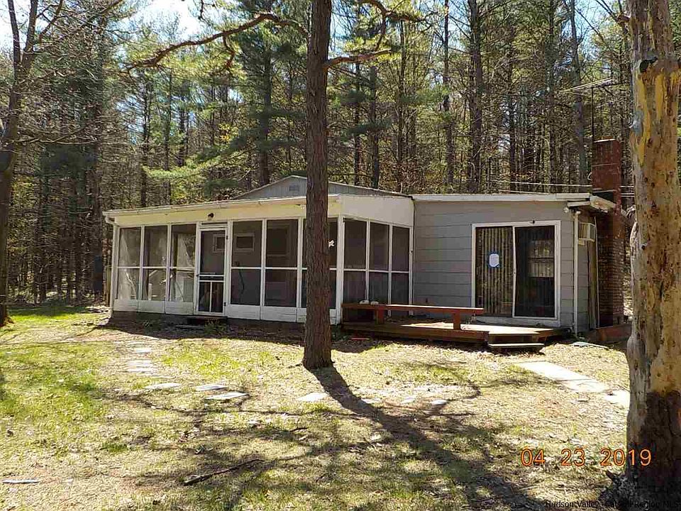 1st image of 79 Christina Dr