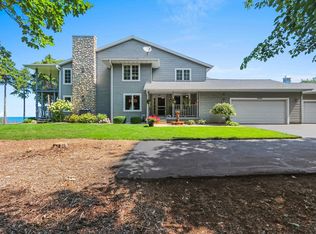 5299 Sunset Bluff Dr UNIT A, Green Bay, WI 54311