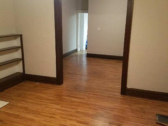 4th image of 99 W Lakeview Ave