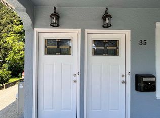 35 Herbert Ave #1, Pt Washington, NY 11050