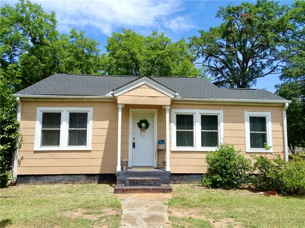 612 Crescent Dr, Anderson, SC 29624