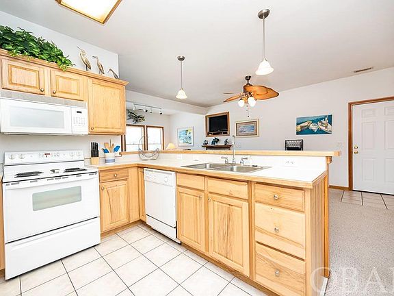 4th image of 202 N Bay Club Dr Unit 202