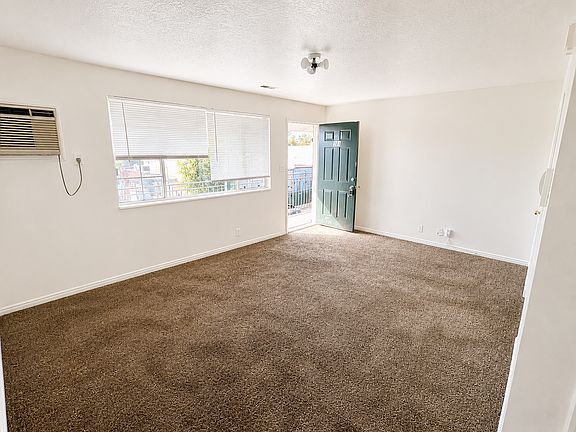 2nd image of 49 N 400 W APT 301