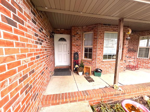 2nd image of 2308 2310 W Jonquil Lane
