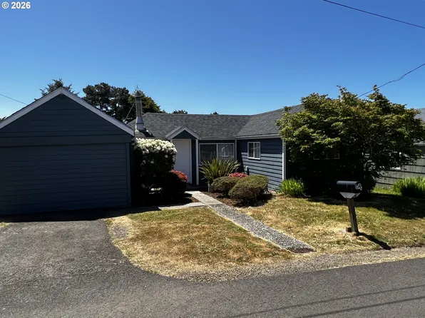 1740 NE 10th St, Lincoln City, OR 97367