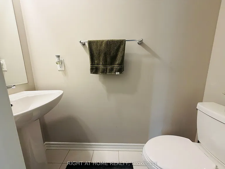 567 Bellflower Ct — Photo 10
