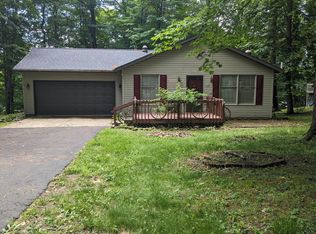 2345 Apple Valley Dr, Howard, OH 43028