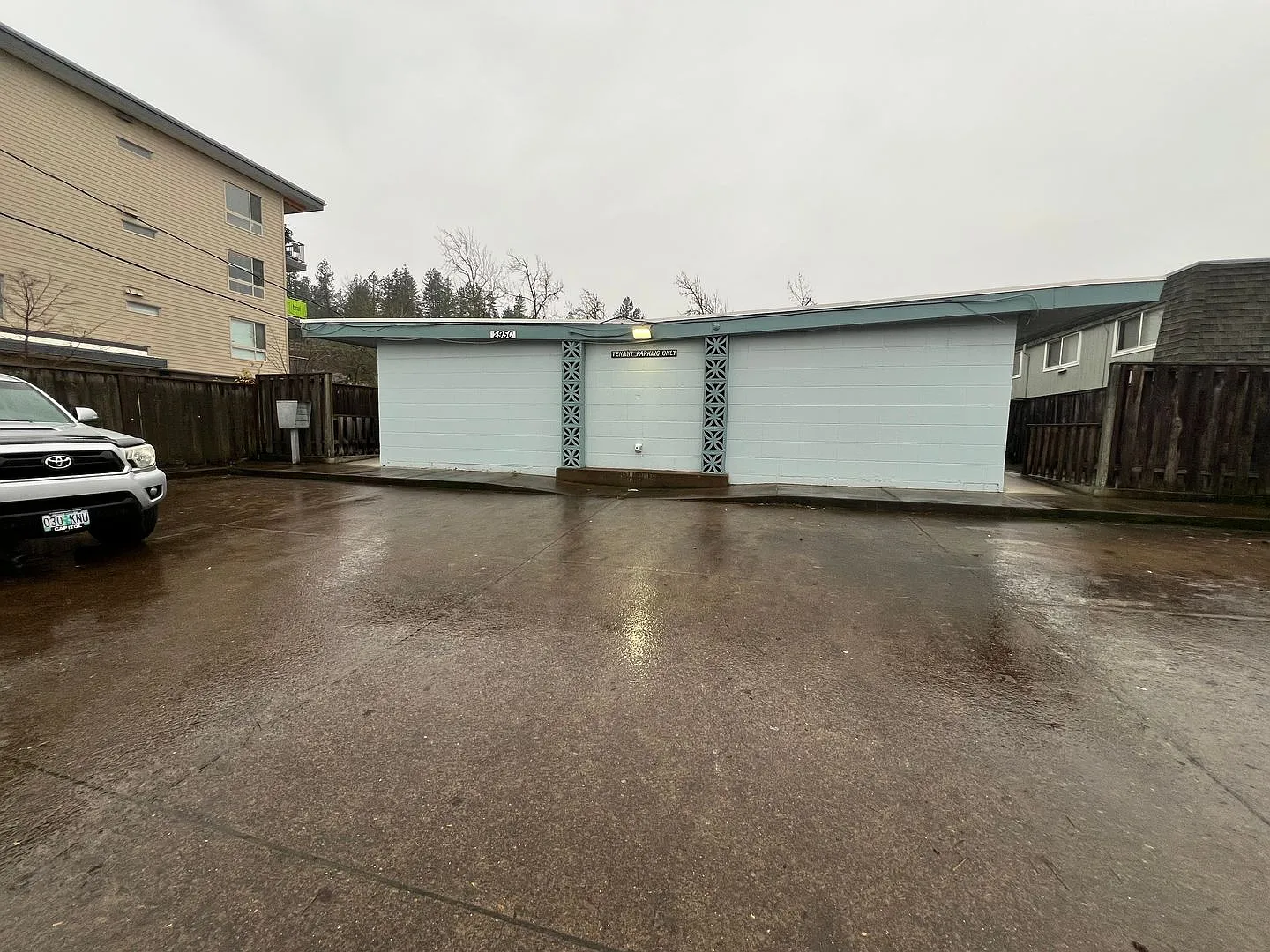 2950 Willamette St APT 1 photo 1