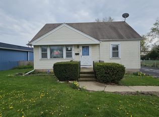 261 Macarthur Dr, Northlake, IL