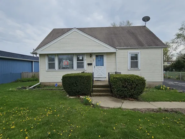 261 Macarthur Dr, Northlake, IL 60164