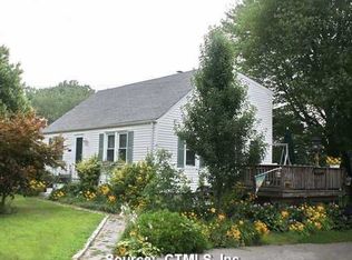 419 Welchs Point Rd, Milford, CT 06460