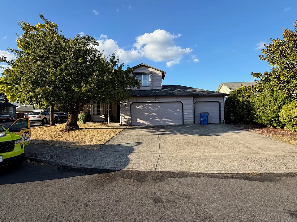 9606 NE 84th Way