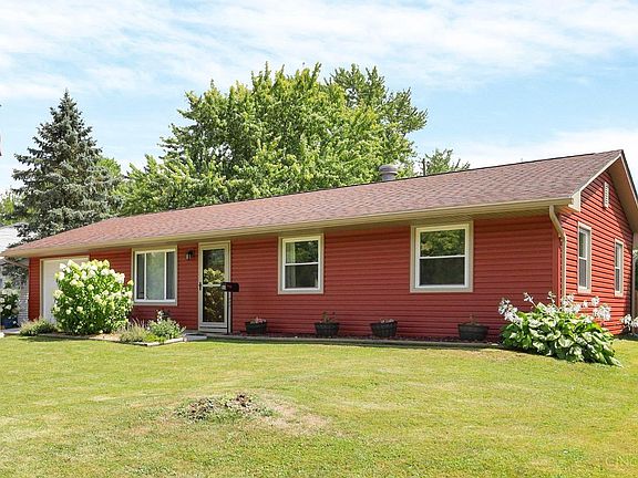 4th image of 132 Woodland Dr