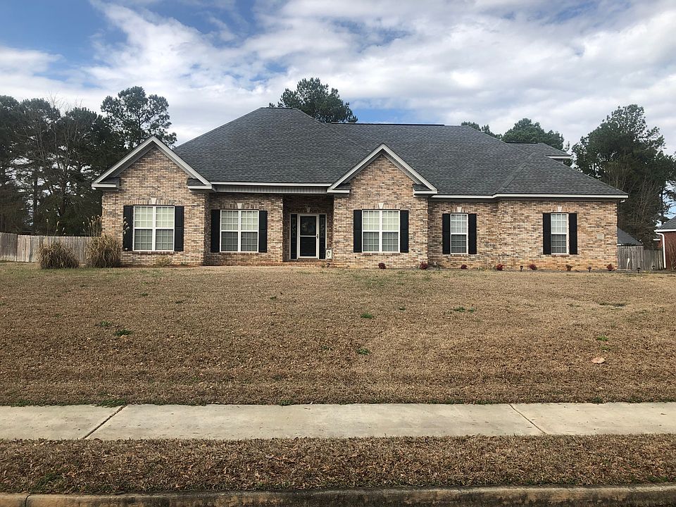 1st image of 207 Knob Hill Dr