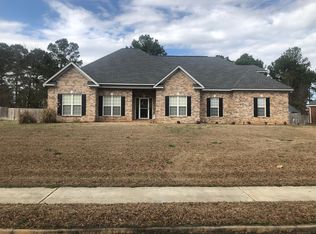 207 Knob Hill Dr, Warner Robins, GA 31088