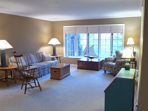 5th image of 4880 Whippoorwill Dr