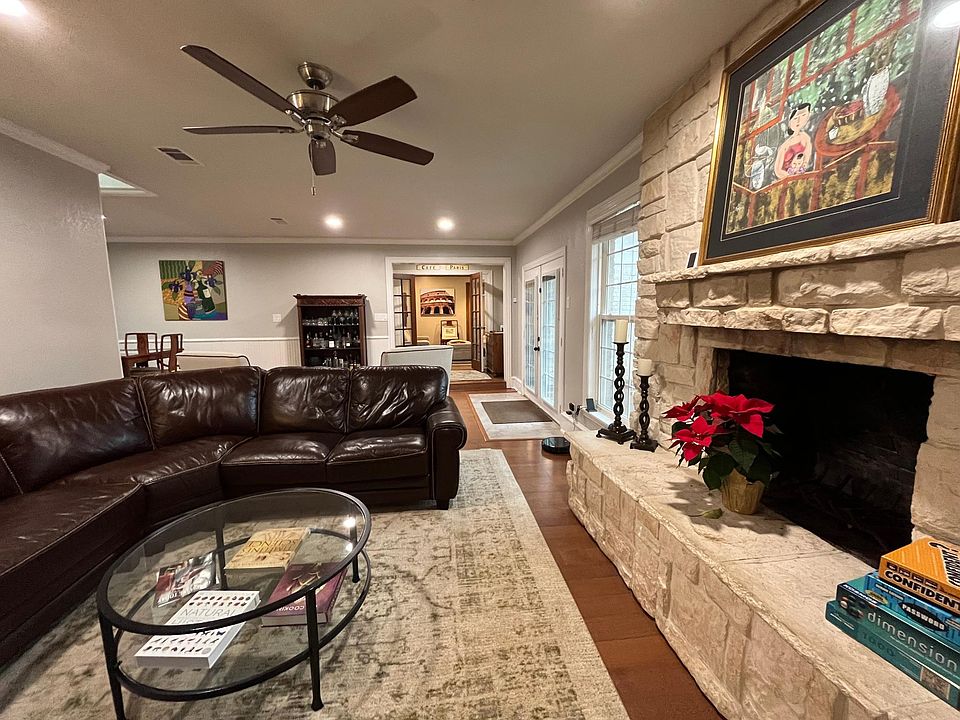 1st image of 2851 N Odell Ct