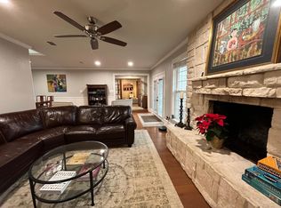 2851 N Odell Ct, Grapevine, TX 76051