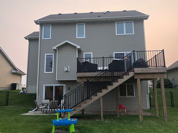 2nd image of 5119 NE Briarwood Dr
