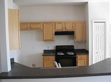 3rd image of 2580 Summerland Way
