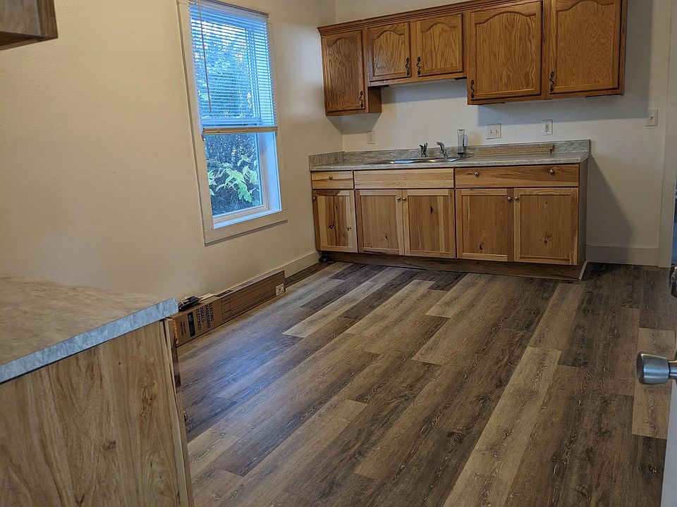 2nd image of 115 S